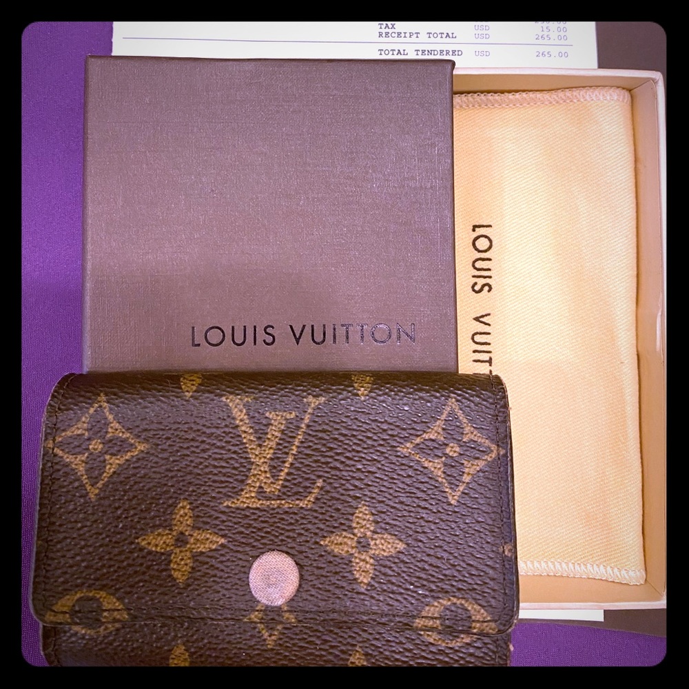 Louis Vuitton 6 key holder monogram